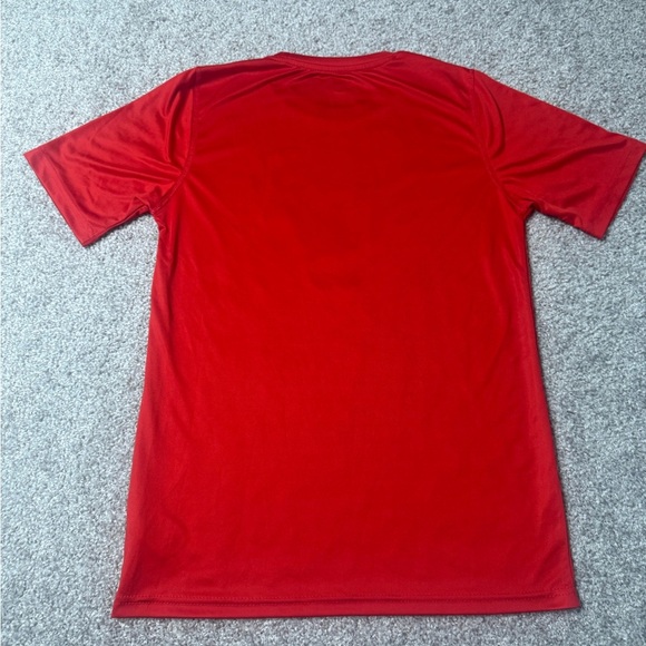 NBA like new red boys Chicago bulls shirt - Picture 5 of 5